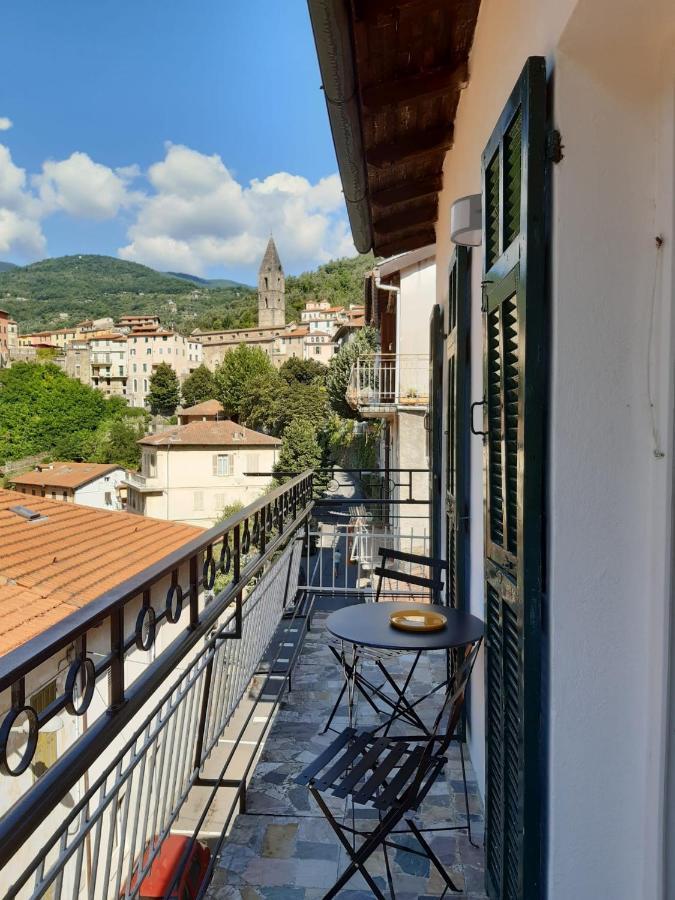 Ferienwohnung L'ortensia Pigna Exterior foto