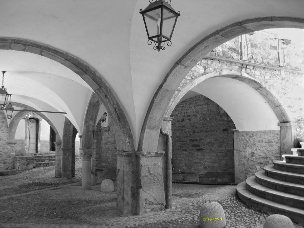 Ferienwohnung L'ortensia Pigna Exterior foto