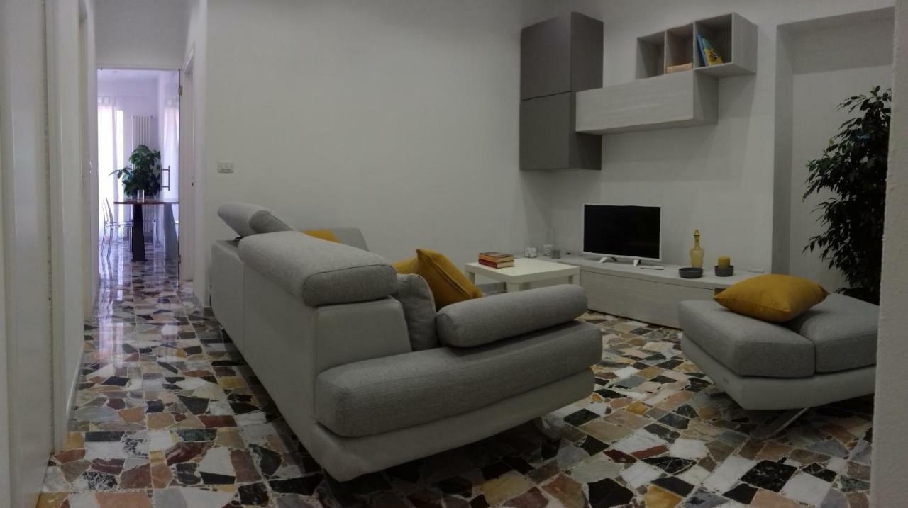 Ferienwohnung L'ortensia Pigna Exterior foto